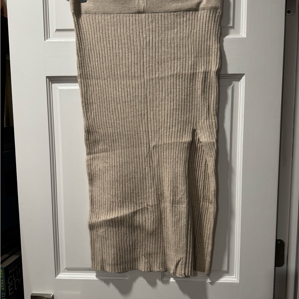 Leith Taupe Ribbed Pencil Skirt with Slit